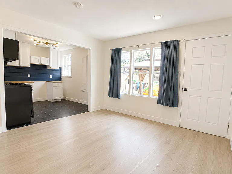 2157 Gale Ave #A — Photo 2