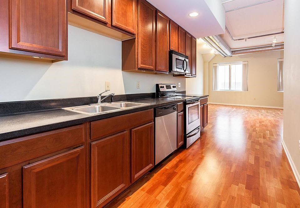 1st image of 221 N Front St APT 301