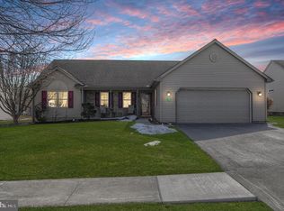 34 Scenic Dr, Myerstown, PA 17067