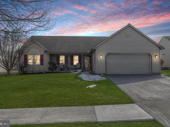 34 Scenic Dr, Myerstown, PA 17067