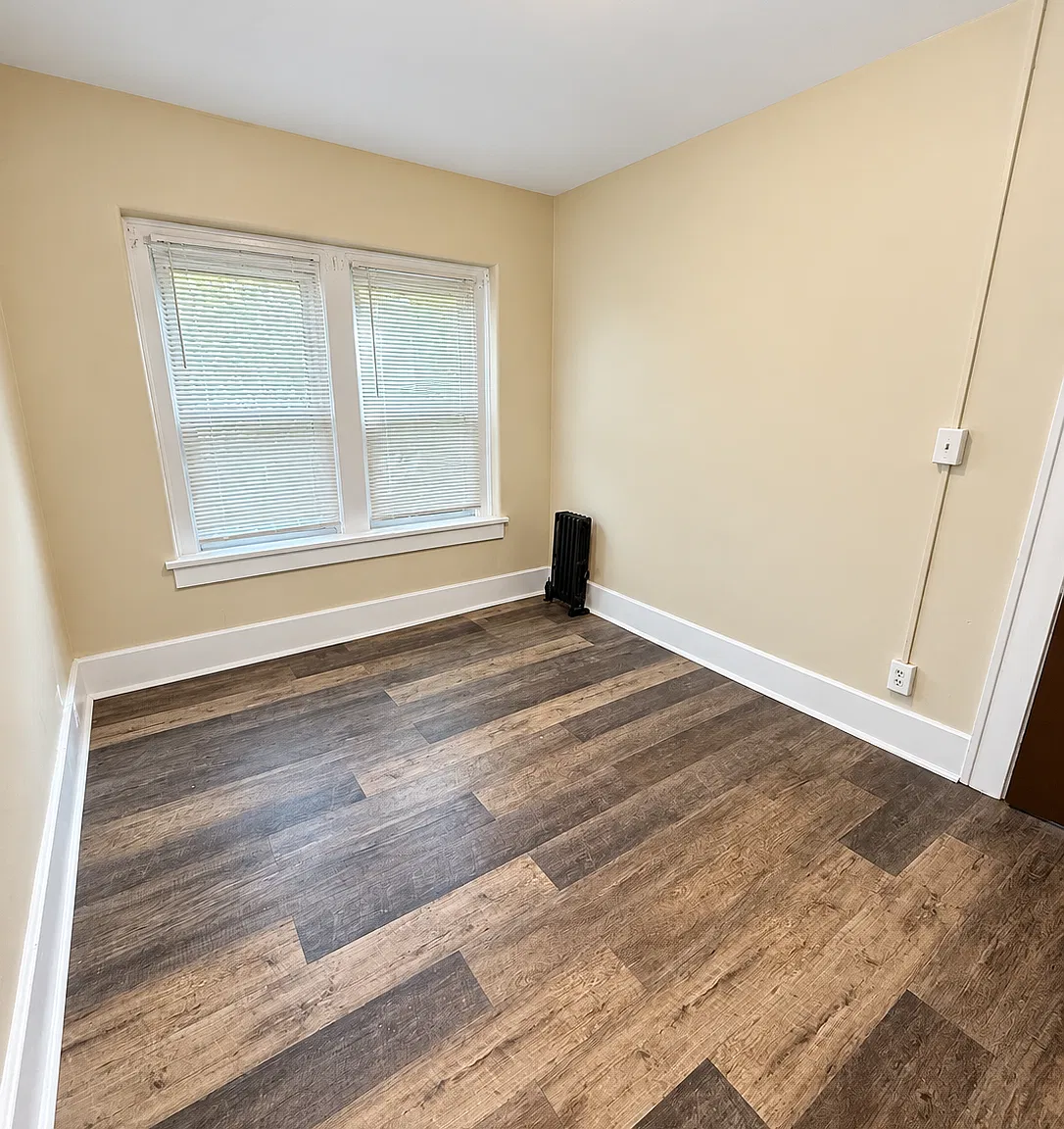 1 bed, 750 sqft, $1,300 — Photo 4
