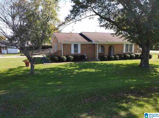 18 Lakeview Dr, Cleveland, AL 35049
