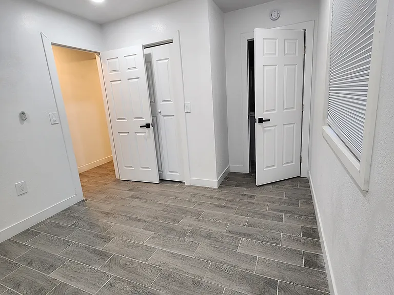 2831 N 21st St — Photo 7
