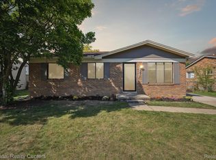 44074 Proctor Rd, Canton, MI 48188