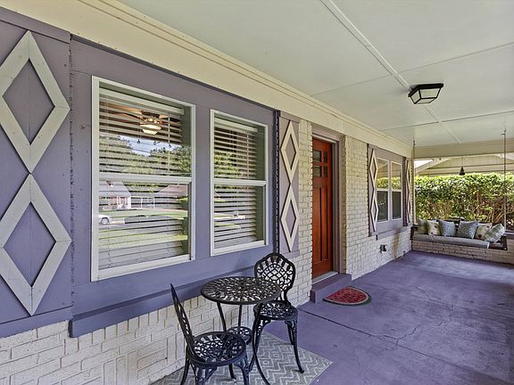 3rd image of 3097 Carnes Ave