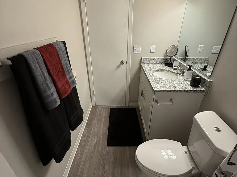 Bellevue Hills Apartment Homes — Photo 53