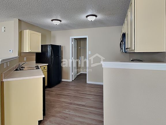 4th image of 14345 Banister Dr