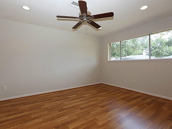 5th image of 5839 Effingham Dr