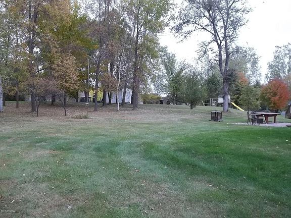 4th image of 2502 Glacier Ave