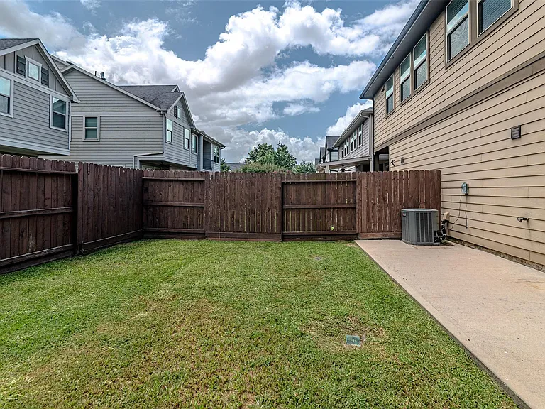 5543 Purple Meadow Ln — Photo 48