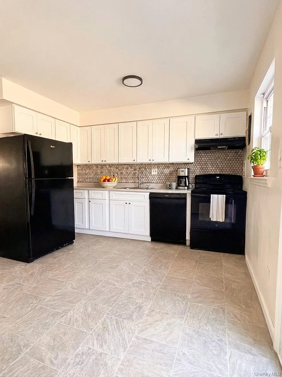 Building Photo - 5 Wildwood Dr #12C