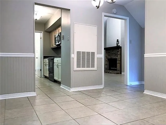 125 Walnut St — Photo 5