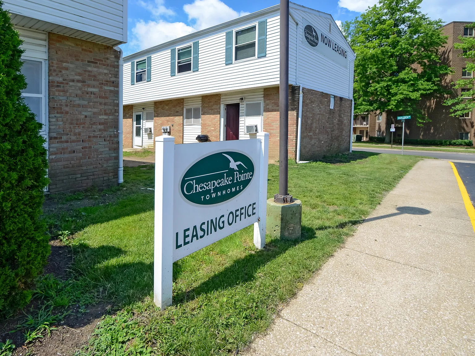 Chesapeake Pointe Townhouses — Photo 1