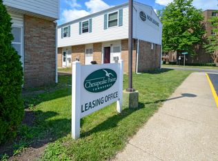 Chesapeake Pointe Townhouses, Akron, OH 44306