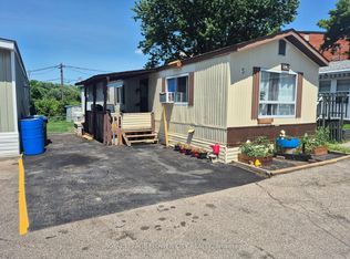 3233 Derry Rd E #5, Mississauga, ON L4T1A8