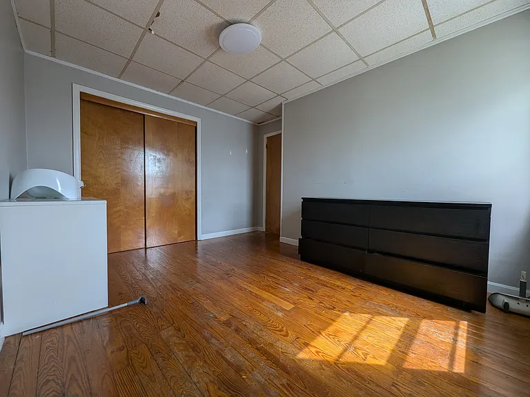 165 Smith St #3 — Photo 5