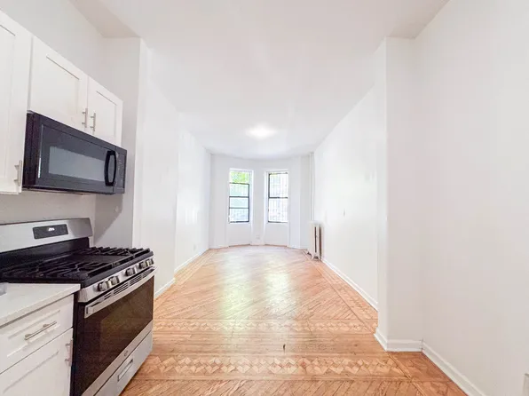 248 New York Avenue image 1 of 13