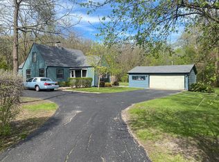 26301 N Highland Dr, Mundelein, IL 60060