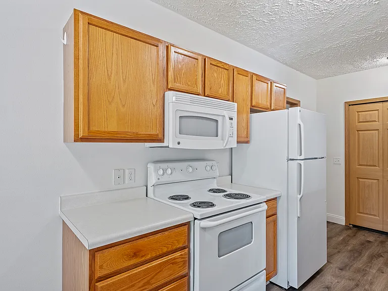 North Pointe Apartments — Photo 3