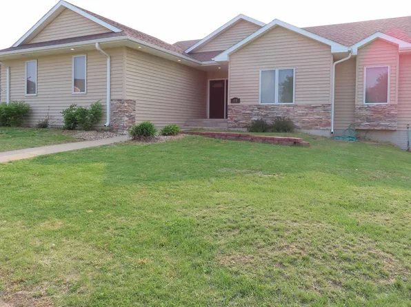 951 Westerner Dr, Akron, IA 51001