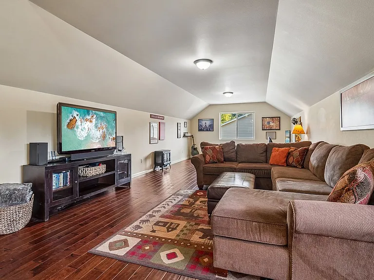 853 SW Norpoint Ct — Photo 35