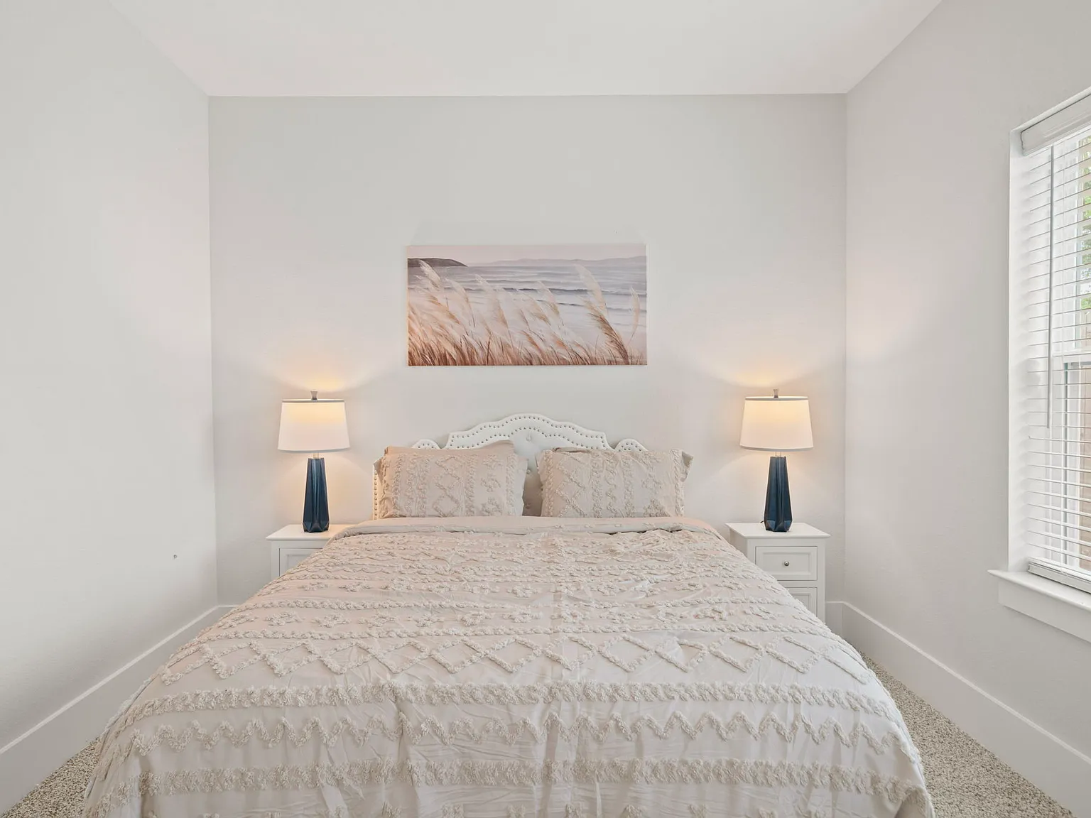 5 bed, 2100 sqft, $1,150 — Photo 1