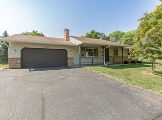 515 Del Rio Dr, Chanhassen, MN 55317