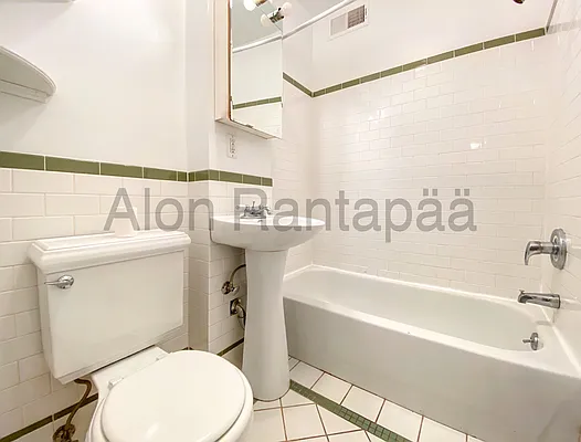 Rented by (Legacy) NY Quality Living Uptown | media 16