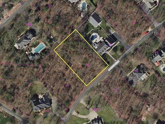 2nd image of 17 Sand Pebble Dr