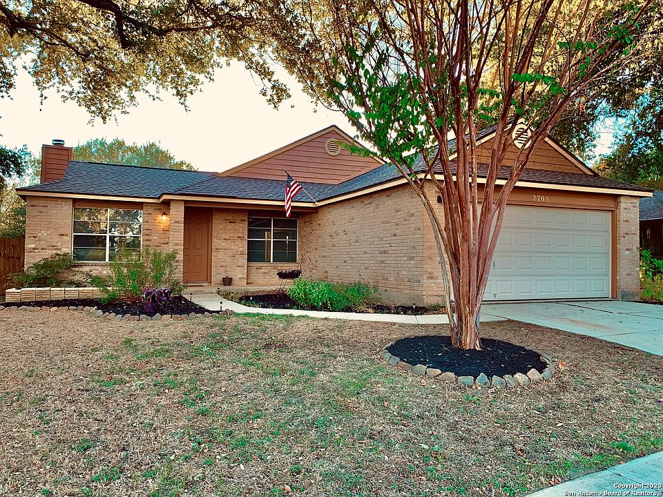 1st image of 2705 LOCKWOOD LN