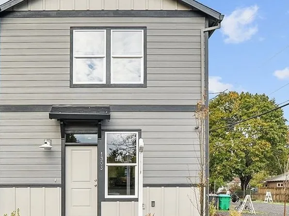 1305 SE 87th Ave, Portland, OR 97216