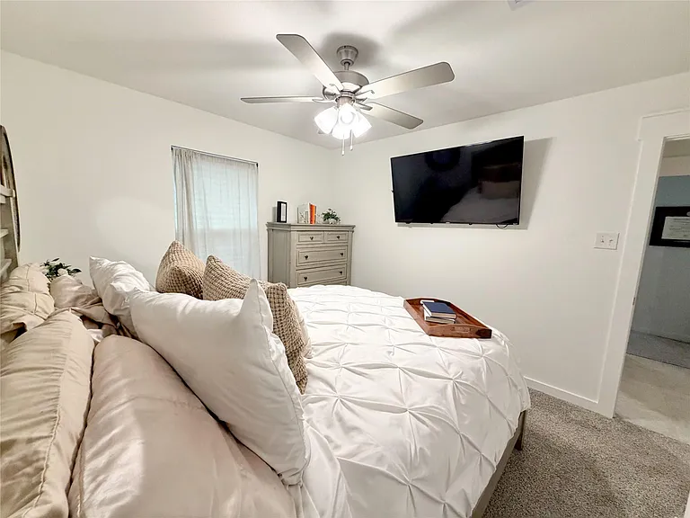 4724 Peony Green Dr — Photo 11