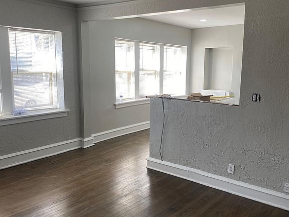 3rd image of 2706 N Frederick Ave APT 1