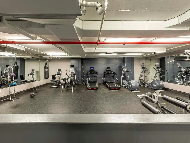 101 Avenue D #7AA — Photo 10