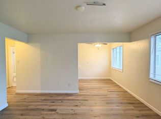 1126 T St #6, Sacramento, CA 95811