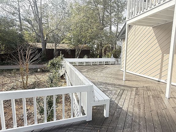 5th image of 346 Reynolds St