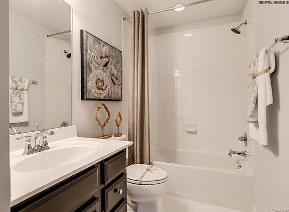 4th image of 6706 Carradale Way