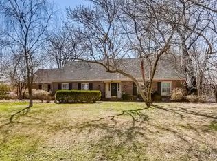 7121 Newburgh Rd, Evansville, IN 47715