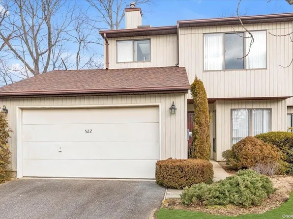 522 Woodland Estates Drive, North Baldwin, NY 11510