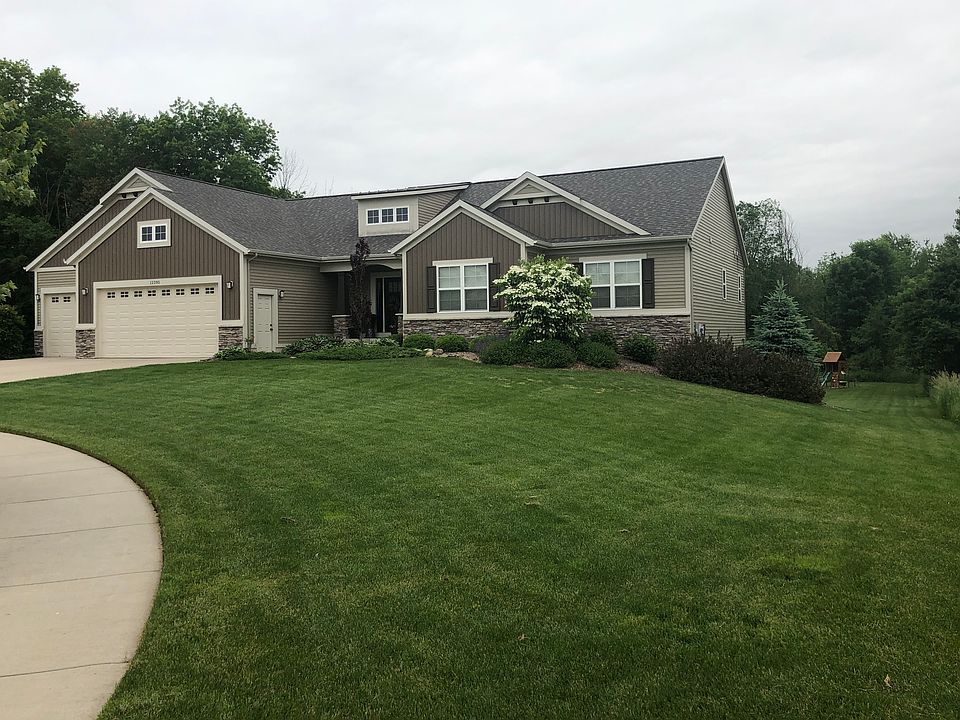 1st image of 12285 Krystal Ct NW