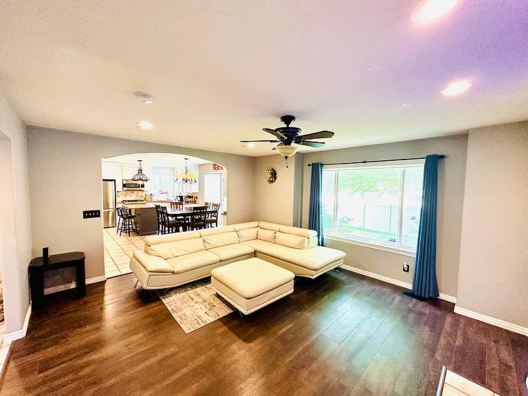 388 E Mountain Berry Dr — Photo 7