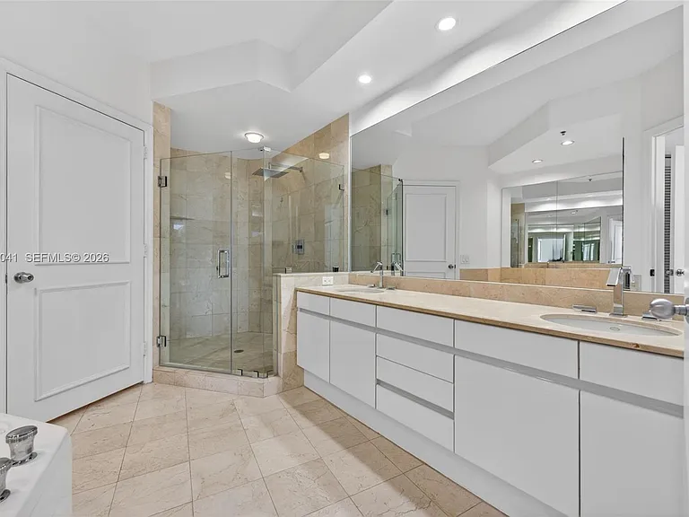 808 Brickell Key Dr #3304 — Photo 38