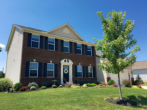 2nd image of 3082 Abbey Knoll Dr