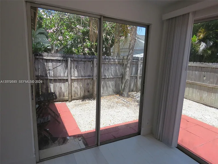1937 Taylor St #1 — Photo 10