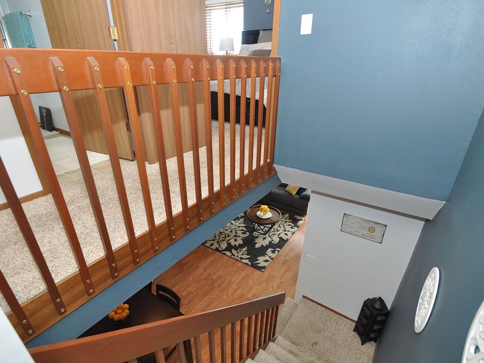 2nd image of 1000 Prairie Dr