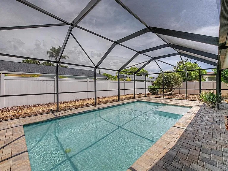 4212 Gray Squirrel Ln — Photo 24