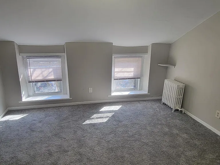 148 Gay St — Photo 24