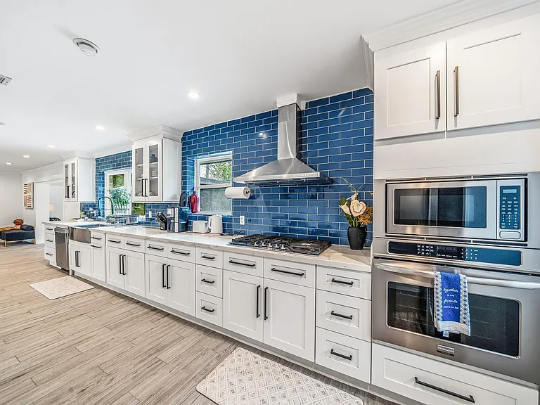9022 Quebec Dr — Photo 14