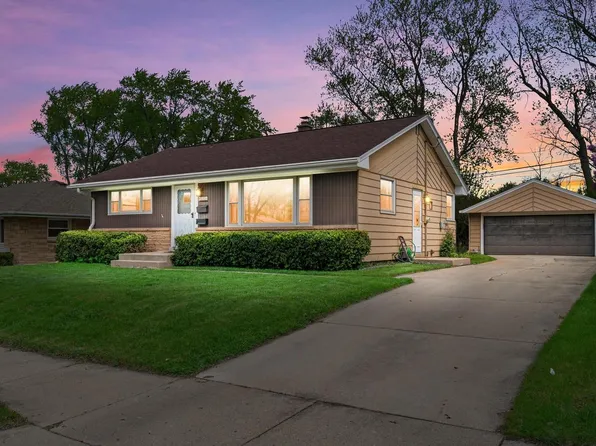 5228 N 107th STREET, Milwaukee, WI 53225