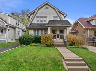 1701 E Newton Ave #1703, Milwaukee, WI 53211